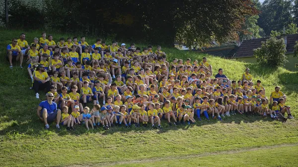 Der gesamte SC Mauerbach beim Sommerfest 2025